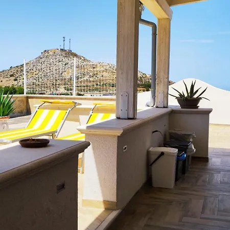 Cofanomare 3* كوستوناتشي