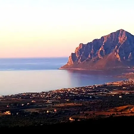 فندق مبيت وإفطار Cofanomare 3*